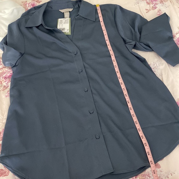 H&M | Silky V-Neck Blouse - Picture 13 of 14